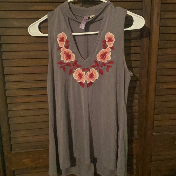 Alya Gray Tank Top with Floral Embroidery - Picture 1 of 1